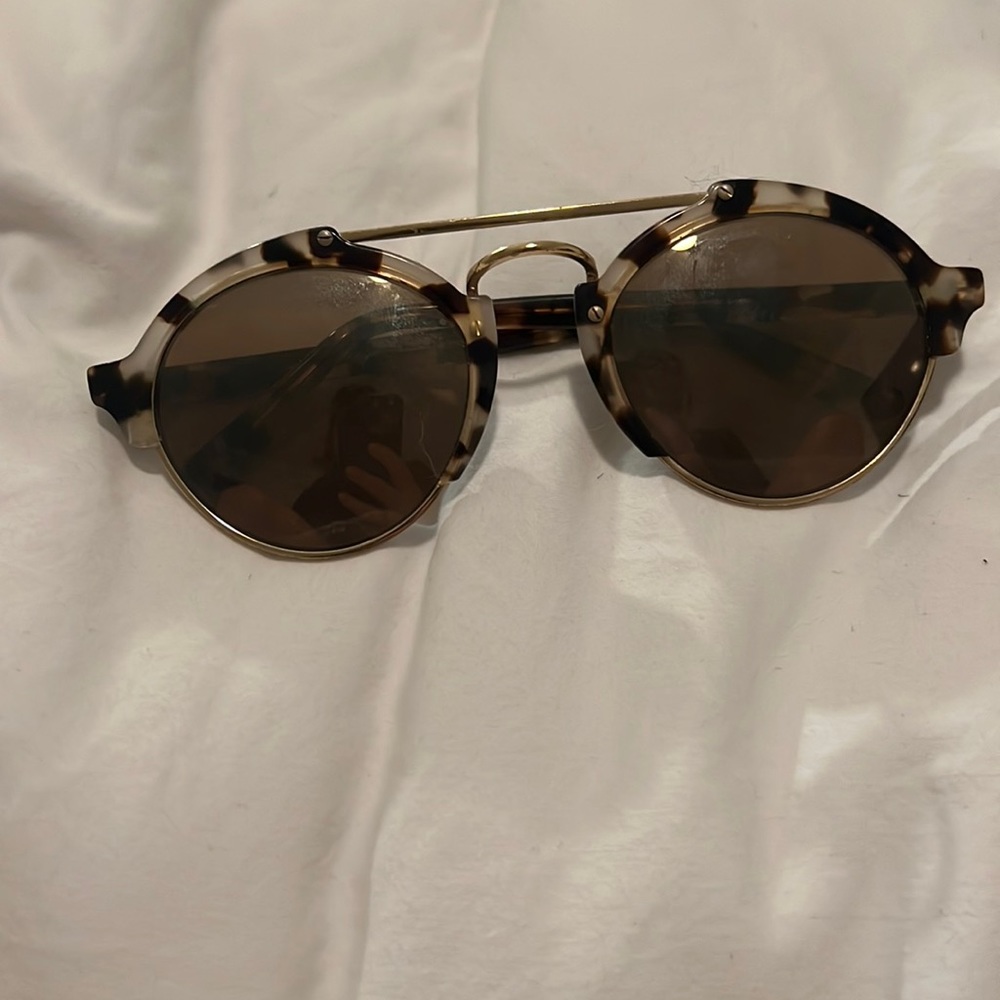 Illesteva tortoiseshell sunglasses